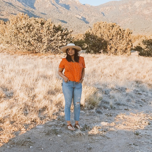 Meet your posher! - Picture 3 of 8